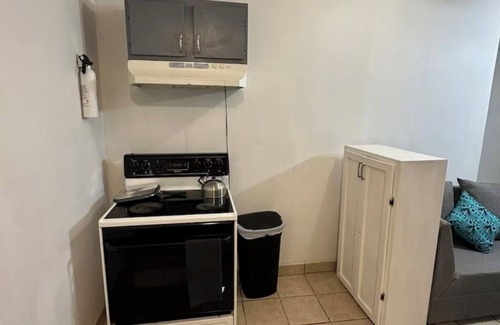 Bonanza Apartment | Charming 2-bedroom apartment with WiFi, AC in superb Laredo