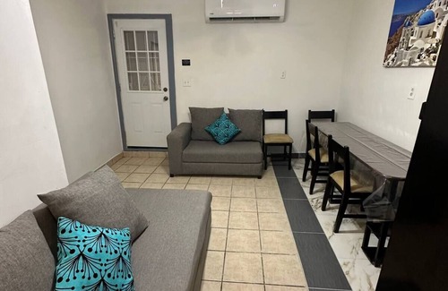 Bonanza Apartment | Charming 2-bedroom apartment with WiFi, AC in superb Laredo