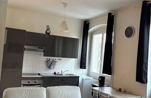 2nd Arrondissement Apartment | Charming 2-bedroom apartment in lovely Perrache Lyon