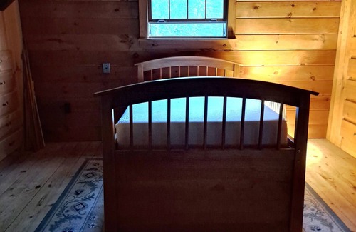 North Monmouth Cabin | Charming 2-bedroom cabin in lovely Monmouth