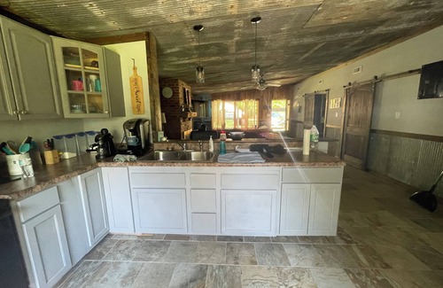 Mount Sterling Cabin | Charming 2-bedroom cabin on Gasconade river with AC, WiFi, and river access.