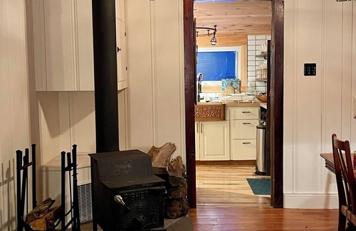 Gilboa Cabin | Charming 2-bedroom cabin in enchanting Gilboa with WiFi