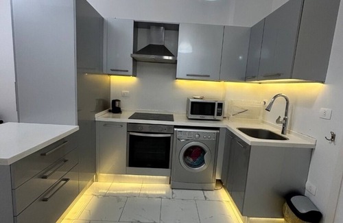 Dahar Ski Chalet | Charming 2-Bedroom Chalet in Hurghada with AC, WiFi & Beach Access