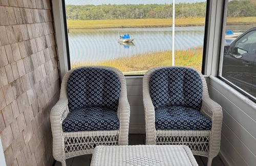 Kennebunk Cottage | Charming 2-bedroom cottage in Kennebunk with AC and deck.