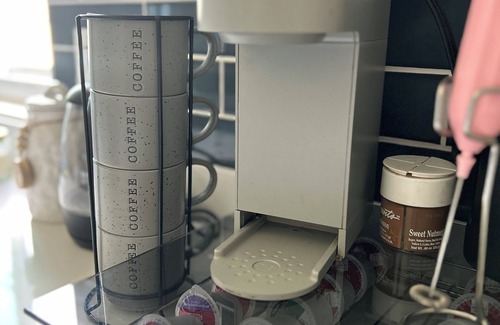 North Central Condo | Charming 2-bedroom condo in fabulous Pasadena with AC