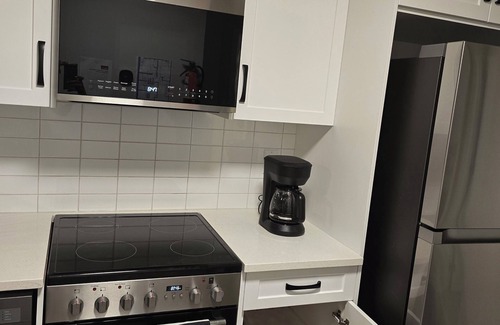 Southwest Calgary House | Charming 2-bedroom guest suite in Calgary.
