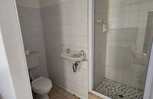 Trawal House | Charming 2-bedroom house in fabulous Cape Town with WiFi