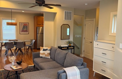 Evanston House | Charming 2-bedroom Home with Midcentury Details