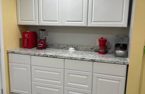 Danville House | Charming 2-bedroom house in Danville with AC and WiFi