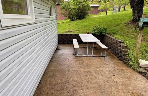 Freeport House | Charming 2-bedroom house near Piedmont Lake