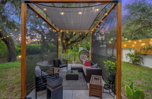 North Sarasota House | Charming 2-bedroom house in the heart of Sarasota