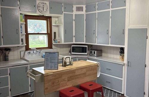 Balaton House | Charming 2-bedroom house w/WiFi, AC in Balaton near Marshall, MN, pet friendly