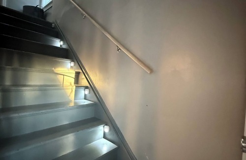 Detroit House | Charming 2-bedroom house in marvelous Detroit with WiFi, AC