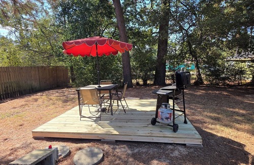 Tyler House | Charming 2-bedroom house in lovely Tyler with AC