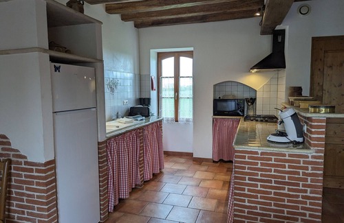 Lorcy Cottage | Charming 2-Bedroom Rural House with Private Terrace Near Fontainebleau
