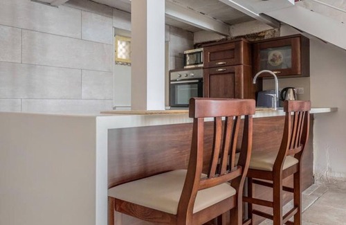 Madliena House | Charming 2 bedroom seaview apartment in Valletta