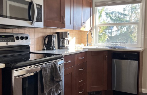 Rockland House | Charming 2-Bedroom Suite in Gonzales – 30-Day Minimum Stay