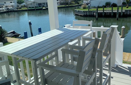 Little Salisbury House | Charming 2-bedroom townhome with bay front views in delightful Ocean City
