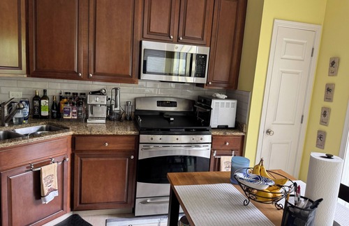 Huntley House | Charming 2-bedroom townhome in Huntley with WiFi, 2 bedrooms 3 baths