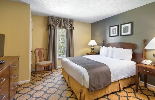 Williamsburg Apartment | Charming 2-bedroom apartment with AC, fitness room in fantastic Williamsburg