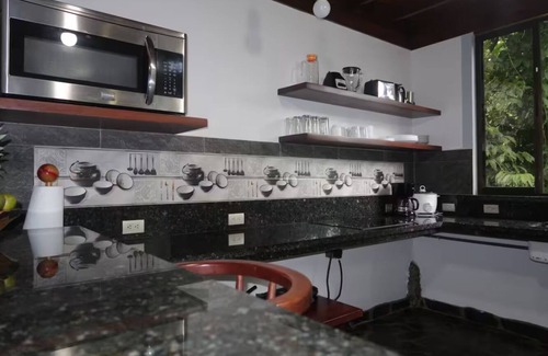 Palma Villa | Charming 2-bedroom villa in La Fortuna Costa Rica with WiFi and AC