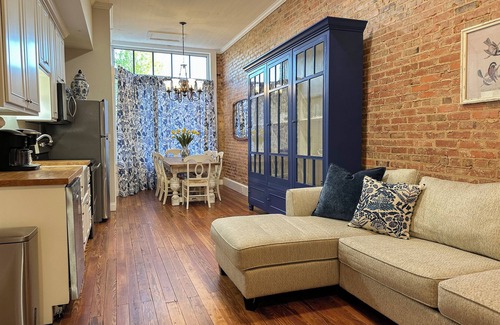 Troy Apartment | Charming 2 BR/2 bath in Historic District - Rent 1 Suite or Both/8-16 people!