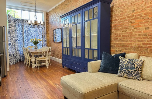 Troy Apartment | Charming 2 BR/2 bath in Historic District - Rent 1 Suite or Both/8-16 people!