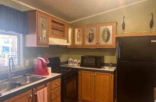 East Mesa House | Charming 2 BR plus office home in a 55+ Manufactured Resort in Apache Junction