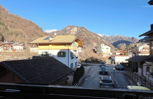 Cencenighe Agordino Apartment | Charming 2-bedroom apartment in gorgeous Cencenighe Agordino