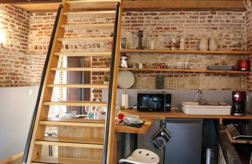 Haveluy Cottage | Charming 2-Person Loft in Historic Stable, Near Spa and Scenic Attractions