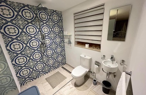 Zabbar House | Charming 200 year old cottage with yard