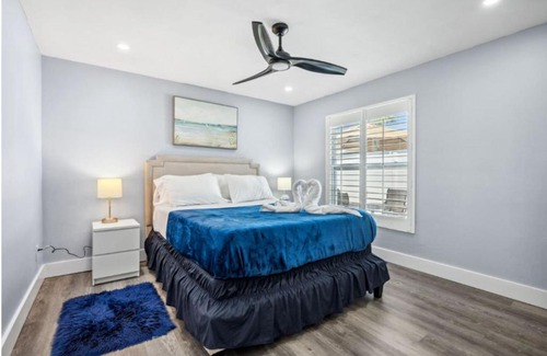 Redevelopment Area House | Charming 2BD Waterfront Home in Naples