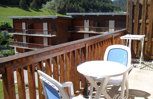 Villard-de-Lans Apartment | Charming 2BR Apartment near Villard de Lans Center, 3km from Ski Slopes