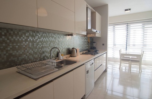 Ikitelli Apartment | Charming 3+1 Apartment for a Memorable Stay