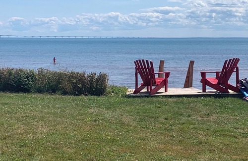 Fernwood Cottage | Charming 3-Bedroom Beachfront Cottage with stunning Confederation Bridge view