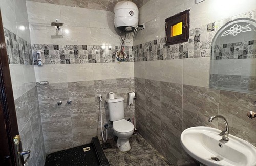 Aswan Bed & Breakfast | Charming 3-bedroom bed & breakfast in pleasant Aswan with WiFi, AC