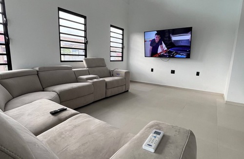 Noord Condo | Charming 3-bedroom condo with AC and WiFi in beautiful Paramaribo