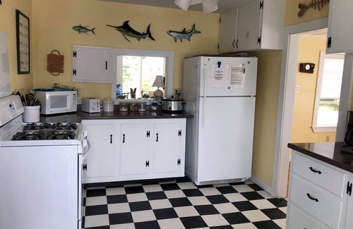 Steuben Cottage | Charming 3-bedroom cottage on Pigeon Hill Peninsula withWiFi.n