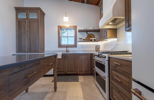 Leigh Creek Estates Other | Charming 3-bedroom farmhouse with WiFi, AC in delightful Tetonia