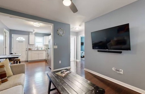 Haynes Area House | Charming 3-bedroom house with AC and WiFi in wonderful Nashville