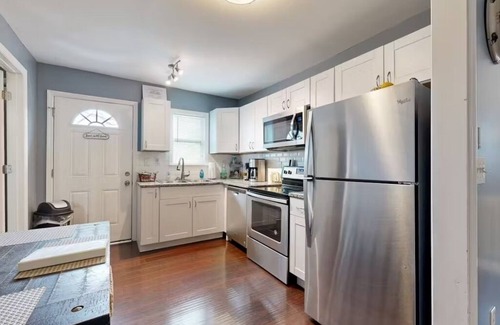 Haynes Area House | Charming 3-bedroom house with AC and WiFi in wonderful Nashville