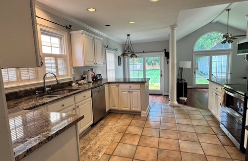 North Bethesda House | Charming 3-bedroom house with AC, WiFi in peaceful Bethesda
