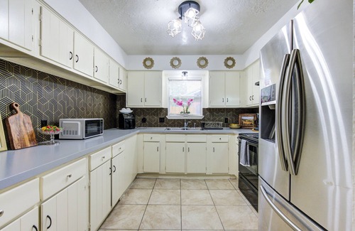 Houston House | Charming 3-bedroom house in Convenient area