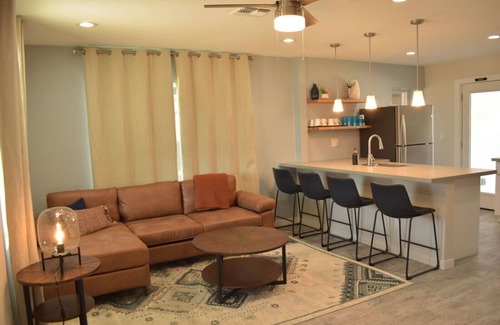 Encanto House | Charming 3-bedroom house with WiFi and AC in fantastic midtown Phoenix