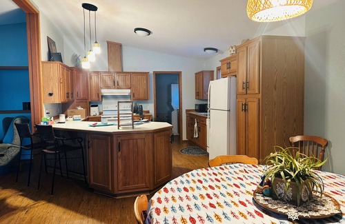 Spicer House | Charming 3-bedroom Legacy Lakehouse near Spicer with beautiful view of the lake!