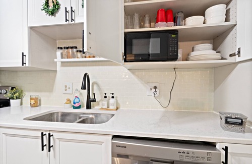 Plainfield House | Charming 3-Bedroom Retreat Near Indianapolis