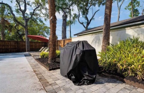 Southbank House | Charming 3-bedroom loft unit with WiFi and AC in the Heart of San Marco