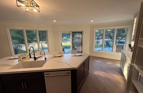 Lake Crystal House | Charming 3-bedroom house in serene Lake Crystal with Chef's kitchen