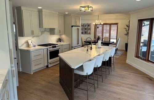 Lake Crystal House | Charming 3-bedroom house in serene Lake Crystal with Chef's kitchen