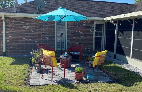 Little Woods House | Charming 3-bedroom house with WiFi, AC in delightful New Orleans, pool, safe